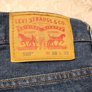 Levi Strauss 569s   38 x 31/32. Item #CL 001